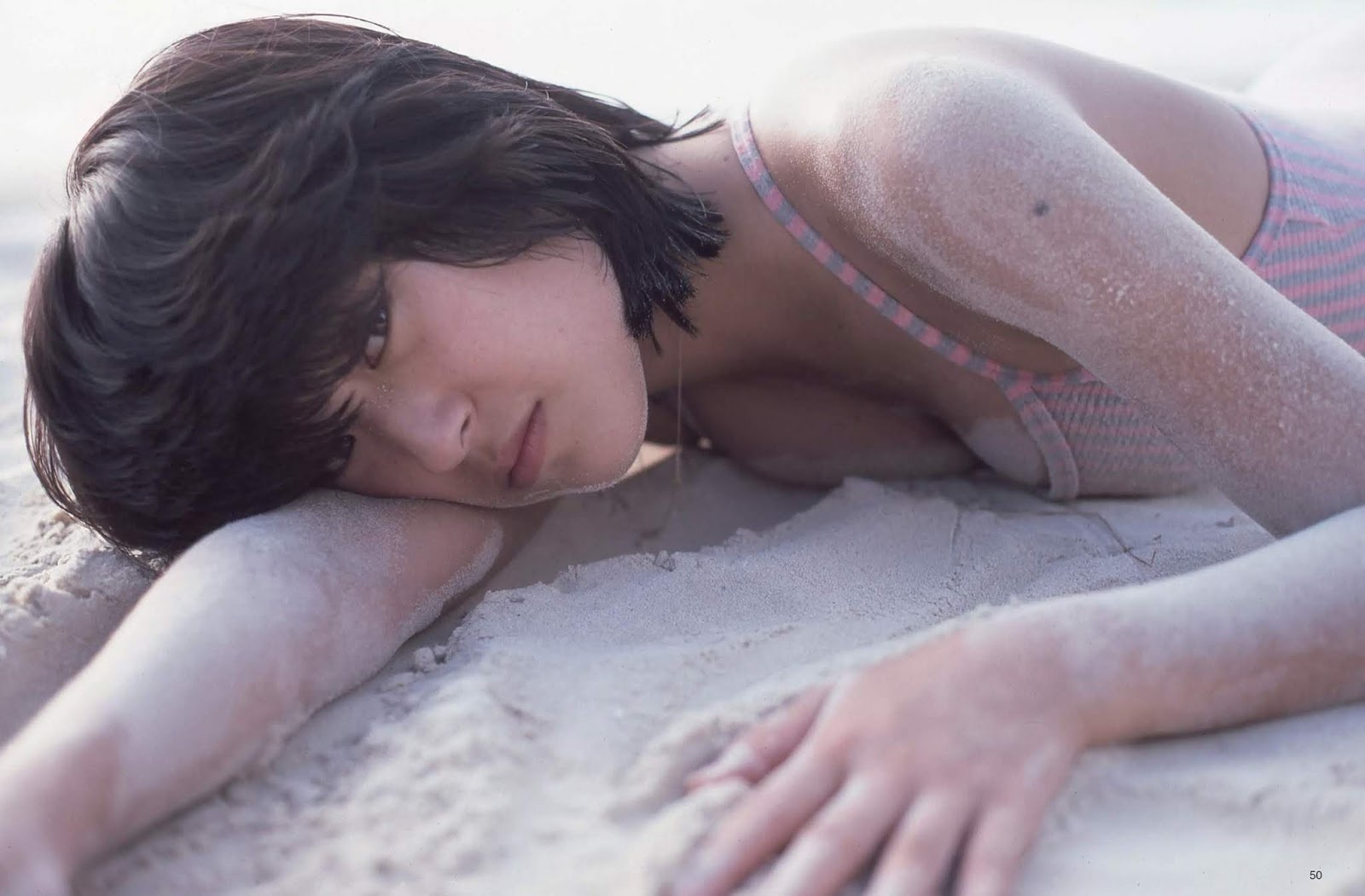 新田恵利　グラビア水着お宝エロ画像